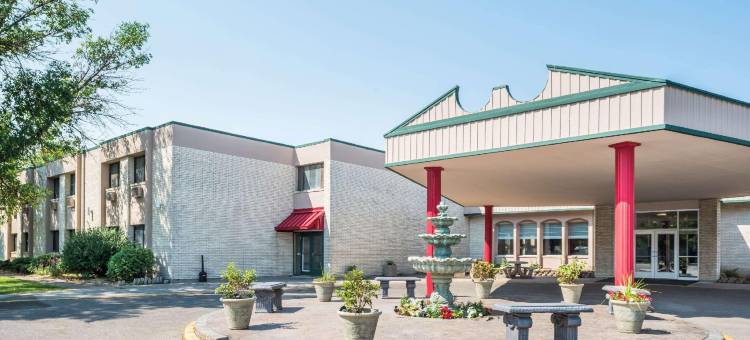 大福克斯华美达酒店(Ramada by Wyndham Grand Forks)图片