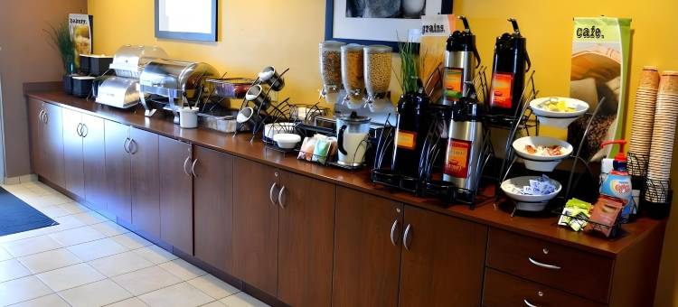 罗林斯温德姆麦客达套房酒店(Microtel Inn & Suites by Wyndham Rawlins)图片