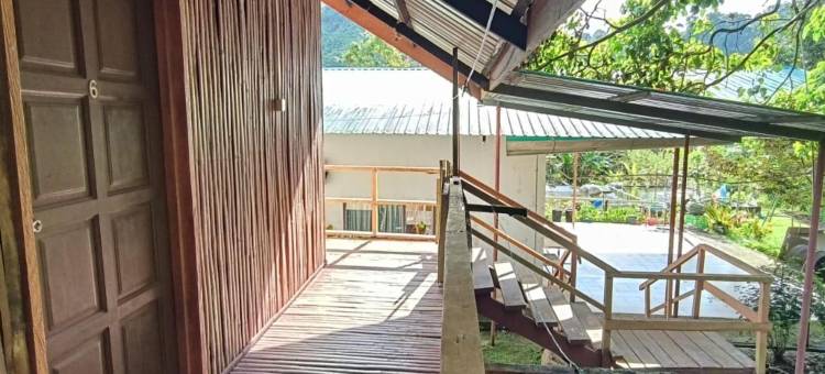 基纳巴卢波灵假日小屋酒店(Kinabalu Poring Vacation Lodge)图片