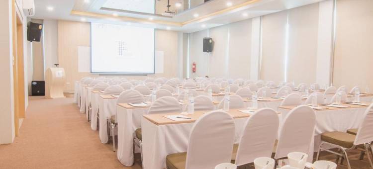 尖竹汶府山顶酒店(The Peak Hotel Chanthaburi)图片