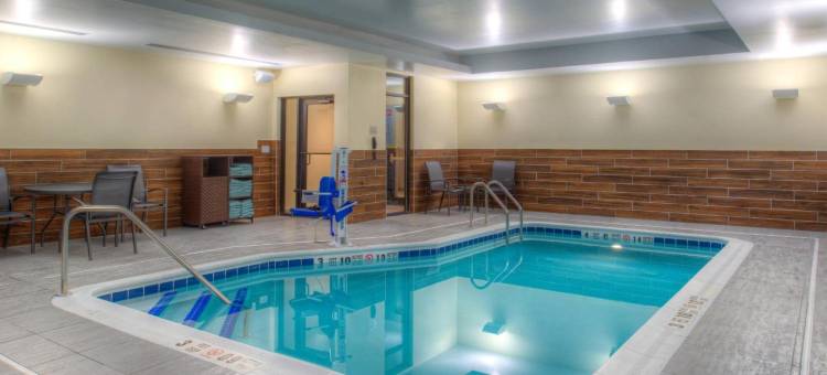 坎顿万豪万枫套房酒店(Fairfield Inn & Suites Canton)图片