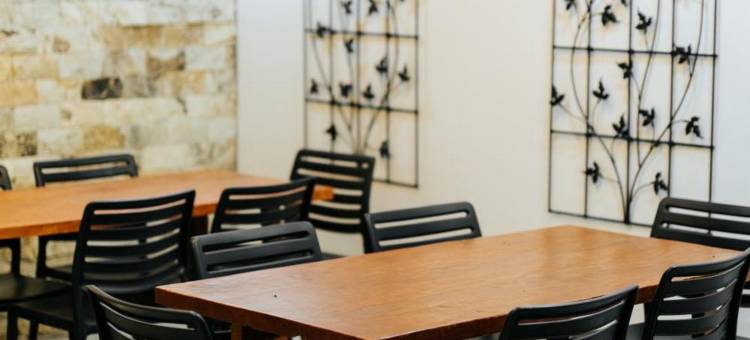 德尔套房酒店(Delle Suites)图片