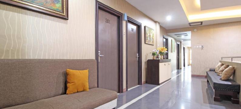 红多兹酒店-靠近311大学(RedDoorz Near Uns Solo)图片