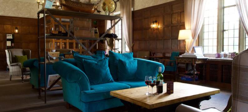 斯通豪斯苑酒店(Stonehouse Court Hotel - A Bespoke Hotel)图片