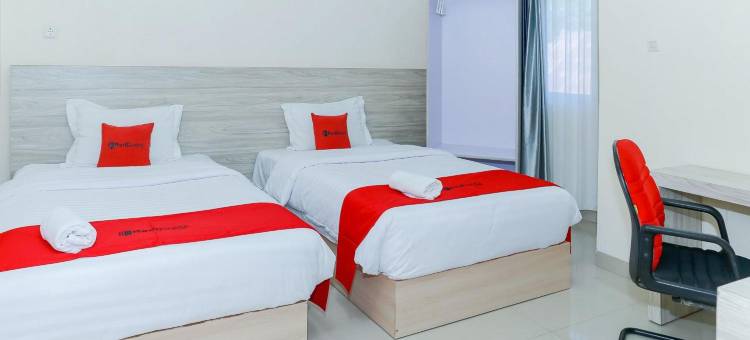 RedDoorz Plus at GNG Hotel El Tari Airport Kupang图片