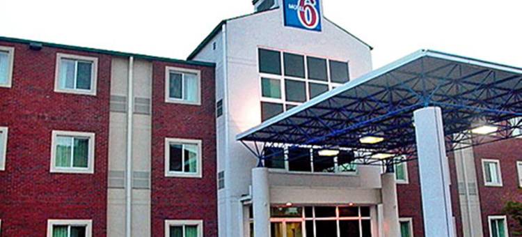 田纳西纽波特 6 号汽车旅馆(Motel 6 Newport, TN)图片