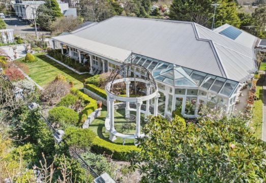 Katoomba Manor Hotel Overview