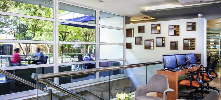 圣地亚哥维塔库拉诺富特酒店(Novotel Santiago Vitacura)图片