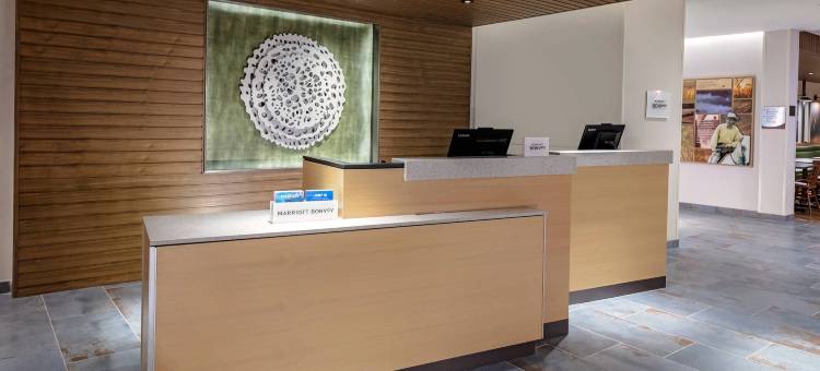 万枫克林顿港滨水套房酒店(Fairfield Inn & Suites Port Clinton Waterfront)图片