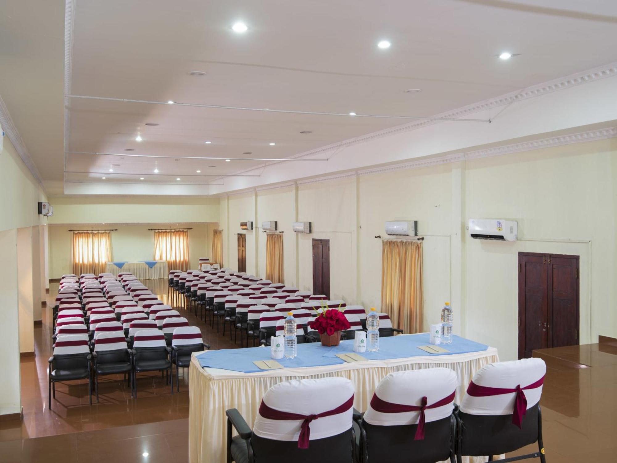 Isola di Cocco Ayurvedic Beach ResortOver view