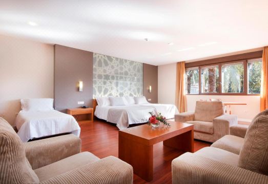 Hotel Granada Palace Hotel Overview