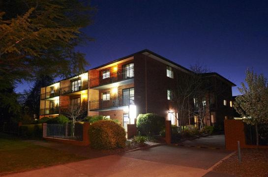 Oxley Court Serviced ApartmentsHotel Overview