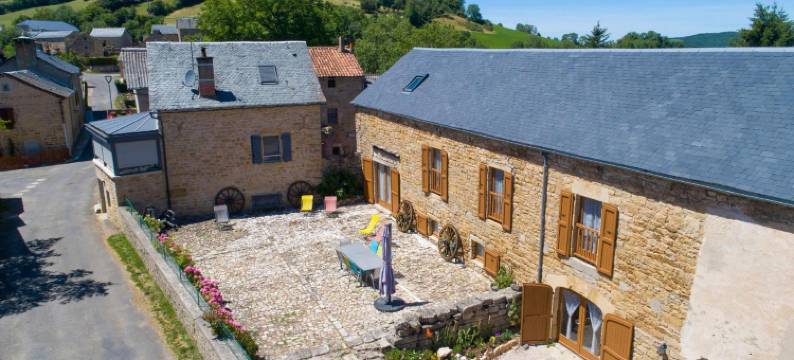 多曼斯和喷泉民宿(Chambres d'hôtes Entre Dolmens et Fontaines)图片