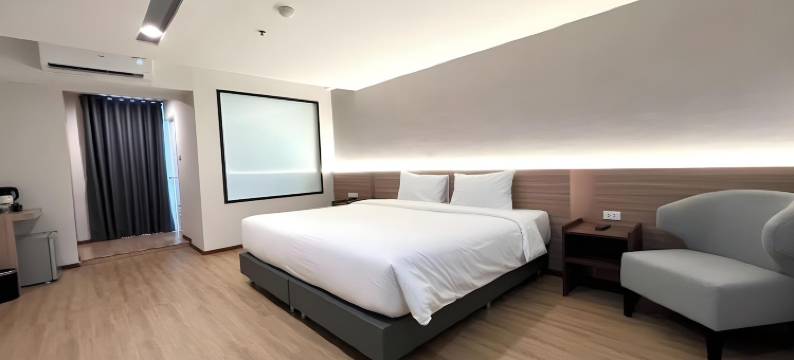 斯里瓦里素萬那普機場飯店(Le Srivaree Suvarnabhumi Airport Hotel)图片