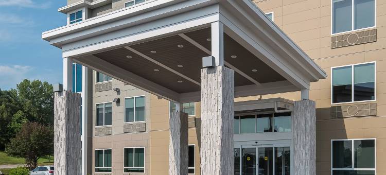 洲际酒店集团智选假日酒店及套房诺沃德-波士顿区(Holiday Inn Express & Suites Norwood-Boston Area by IHG)图片