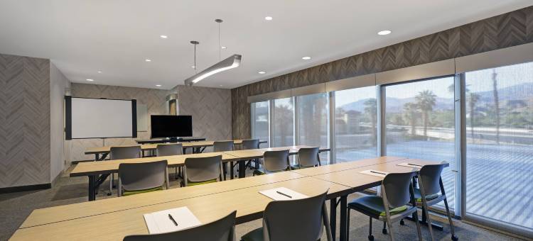 棕榈沙漠万豪SpringHill Suites酒店(SpringHill Suites Palm Desert)图片