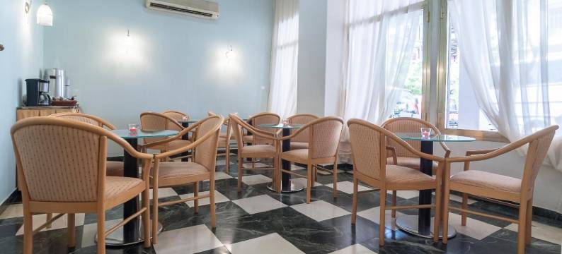 雅典阿里斯酒店(Ares Athens Hotel)图片