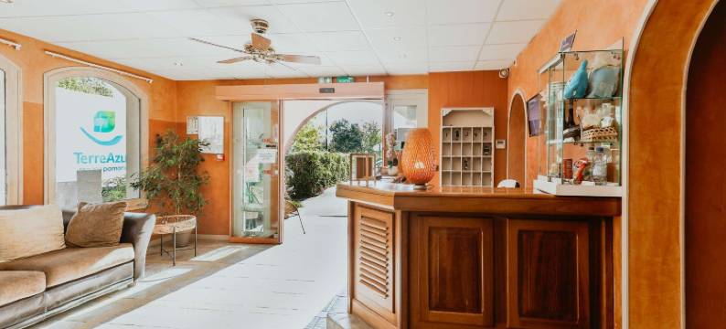 艾克斯莱班格兰港伊洛科原生酒店(The Originals City Hôtel lIroko Aix-Les-Bains Grand Port)图片