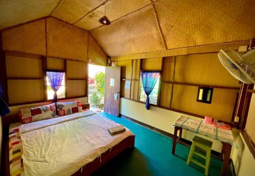 Rainbow House Pai Hotel Overview