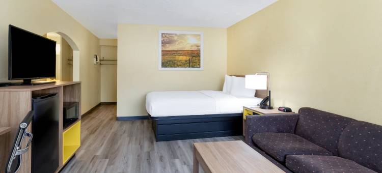 克洛维斯温德姆戴斯套房酒店(Days Inn & Suites by Wyndham Clovis)图片