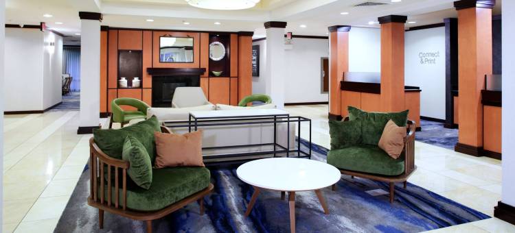 米利奇维尔万枫旅馆&套房酒店(Fairfield Inn & Suites Milledgeville)图片