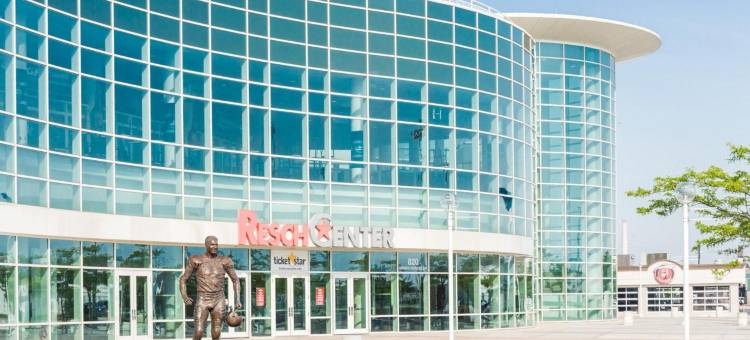 格林贝速8酒店-近体育场(Super 8 by Wyndham Green Bay Near Stadium)图片