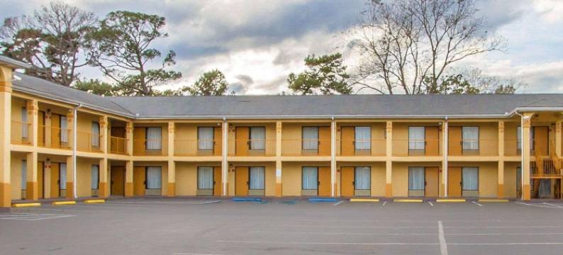 伊克诺旅馆套房酒店(Econo Lodge Inn & Suites)图片