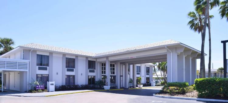 奥兰多环球度假村附近凯隆酒店(Clarion Inn & Suites Across from Universal Orlando Resort)图片