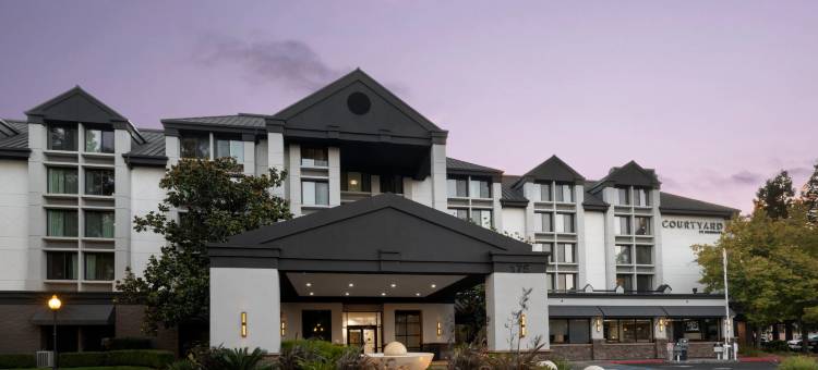 圣罗莎万怡酒店(Courtyard Santa Rosa)图片