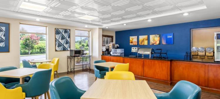 沃尔特伯勒I-95舒适套房酒店(Comfort Inn & Suites Walterboro I-95)图片
