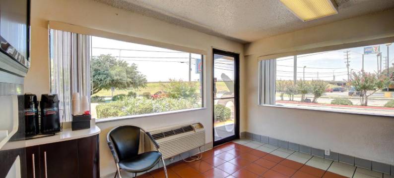 圣安东尼奥6号汽车旅馆 - FT山姆·休斯敦(Motel 6 San Antonio, TX - Fort Sam Houston)图片