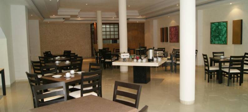 萨沃伊快捷酒店(Savoy Express)图片