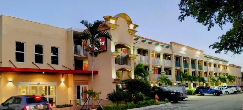 罗德岱堡机场红地毯酒店(Red Carpet Inn Airport Fort Lauderdale)图片