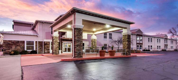 章克申城舒适套房酒店-近莱利堡(Comfort Inn & Suites Junction City - Near Fort Riley)图片