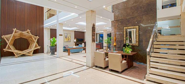 阿琼大酒店(Grand Arjuna Hotel)图片
