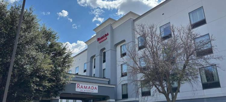 温德姆华美达酒店 伯克伯内特 / 威奇托福尔斯(Ramada by Wyndham Burkburnett / Wichita Falls)图片