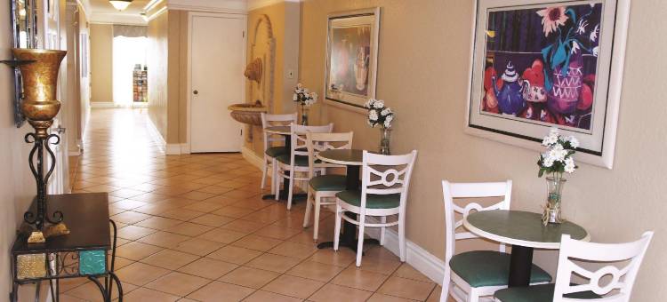 阿比林温德姆呗盟酒店(Baymont  Abilene)图片