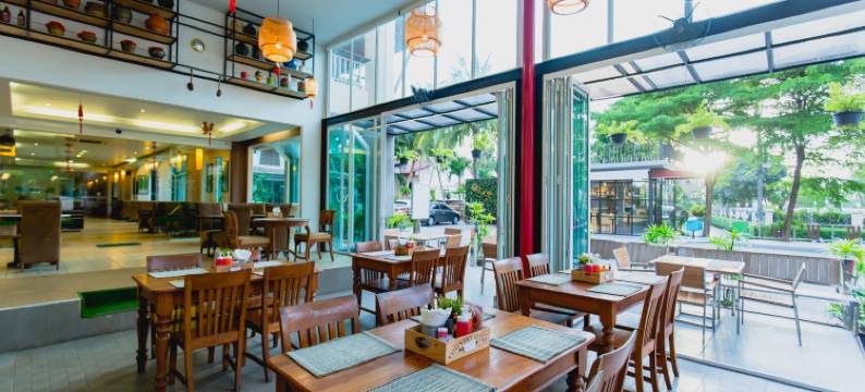 坦提普海滩度假村(Thanthip Beach Resort Patong)图片