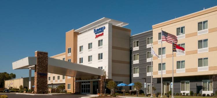 费耶特维尔北万枫酒店及套房(Fairfield Inn & Suites Fayetteville North)图片