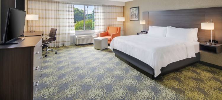 Holiday Inn 夏洛茨维尔- UNIV区(Holiday Inn Charlottesville-Univ Area)图片