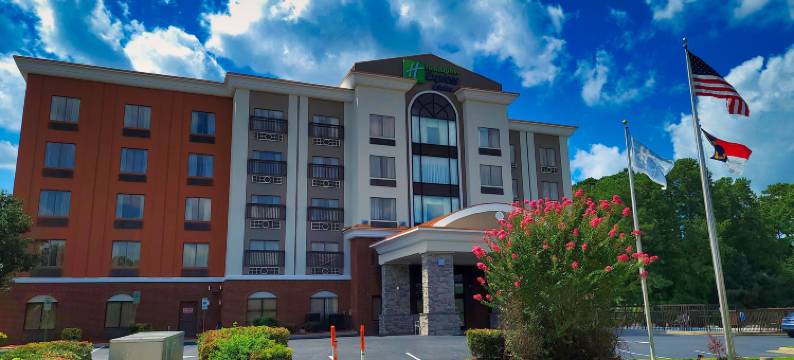 智选假日套房酒店威尔逊市中心(Holiday Inn Express & Suites WILSON-DOWNTOWN by IHG)图片