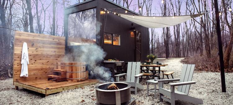 斯塔夫德岩的明信片小屋，万豪旅享家户外系列(Postcard Cabins Starved Rock)图片
