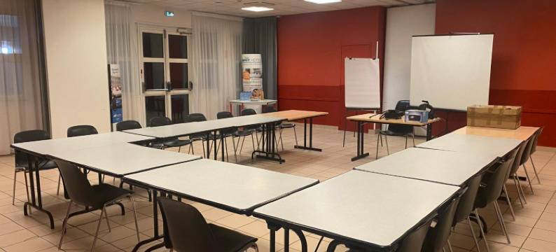 里昂北达迪利布里特酒店(Brit Hotel Lyon Nord Dardilly)图片