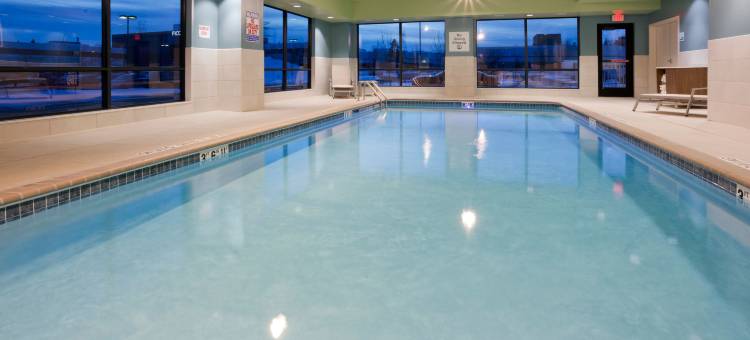 Holiday Inn Express 罗斯维尔 - 圣。保罗(Holiday Inn Express Roseville-ST. Paul)图片