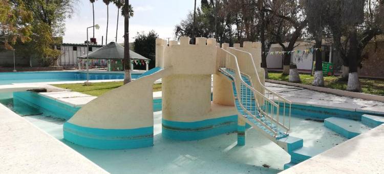 OYO绿洲酒店(OYO Hotel Oasis, Matehuala)图片