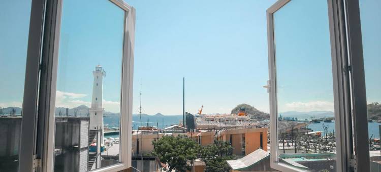 港口科莫多酒店(Harbour Komodo Hotel)图片