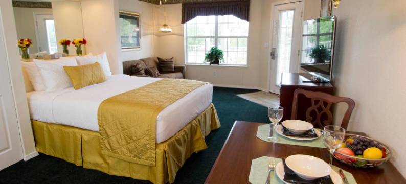 福尔溪套房酒店(The Suites at Fall Creek)图片