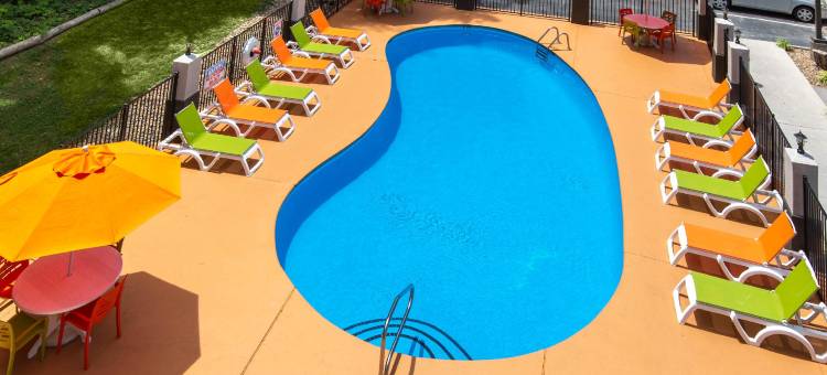 鸽子谷多莉伍德拉昆塔温德姆酒店(La Quinta Inn & Suites by Wyndham Pigeon Forge-Dollywood)图片