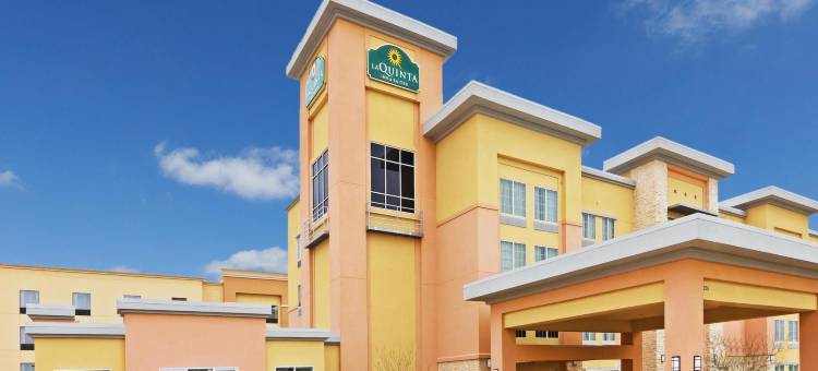 拉昆塔温德姆酒店套房，由温德姆富特沃思 - 布尔森运营(La Quinta Inn and Suites by Wyndham Ft. Worth - Burleson)图片