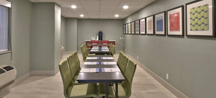 Holiday Inn Express 圣罗莎(Holiday Inn Express SANTA ROSA by IHG)图片